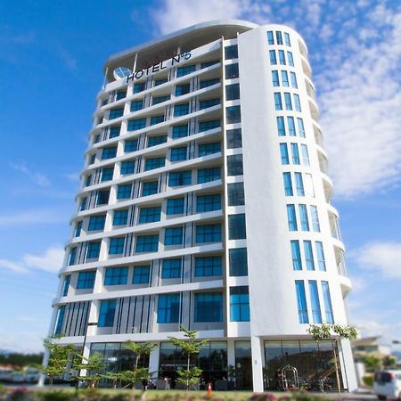 Hotel N°5 Kota Kinabalu Esterno foto