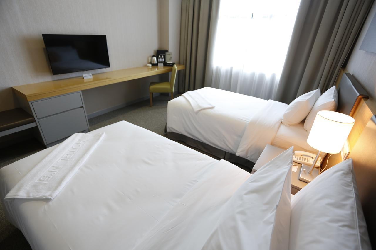 Hotel N°5 Kota Kinabalu Esterno foto