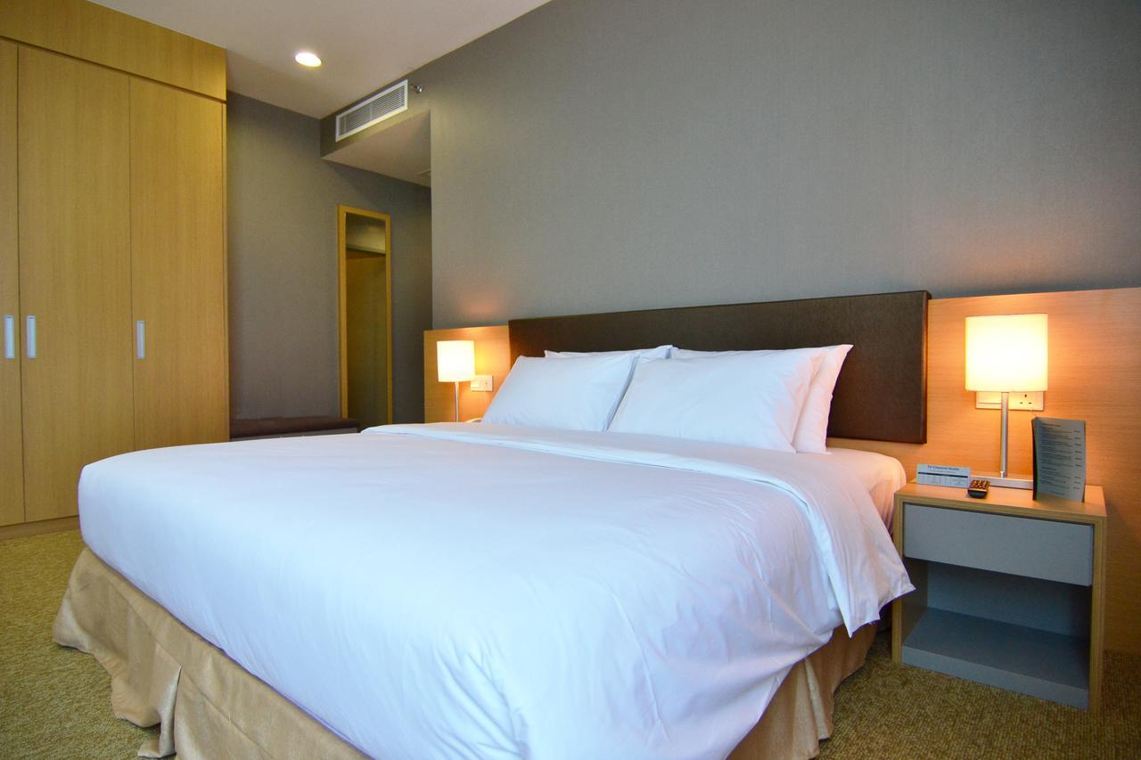 Hotel N°5 Kota Kinabalu Esterno foto