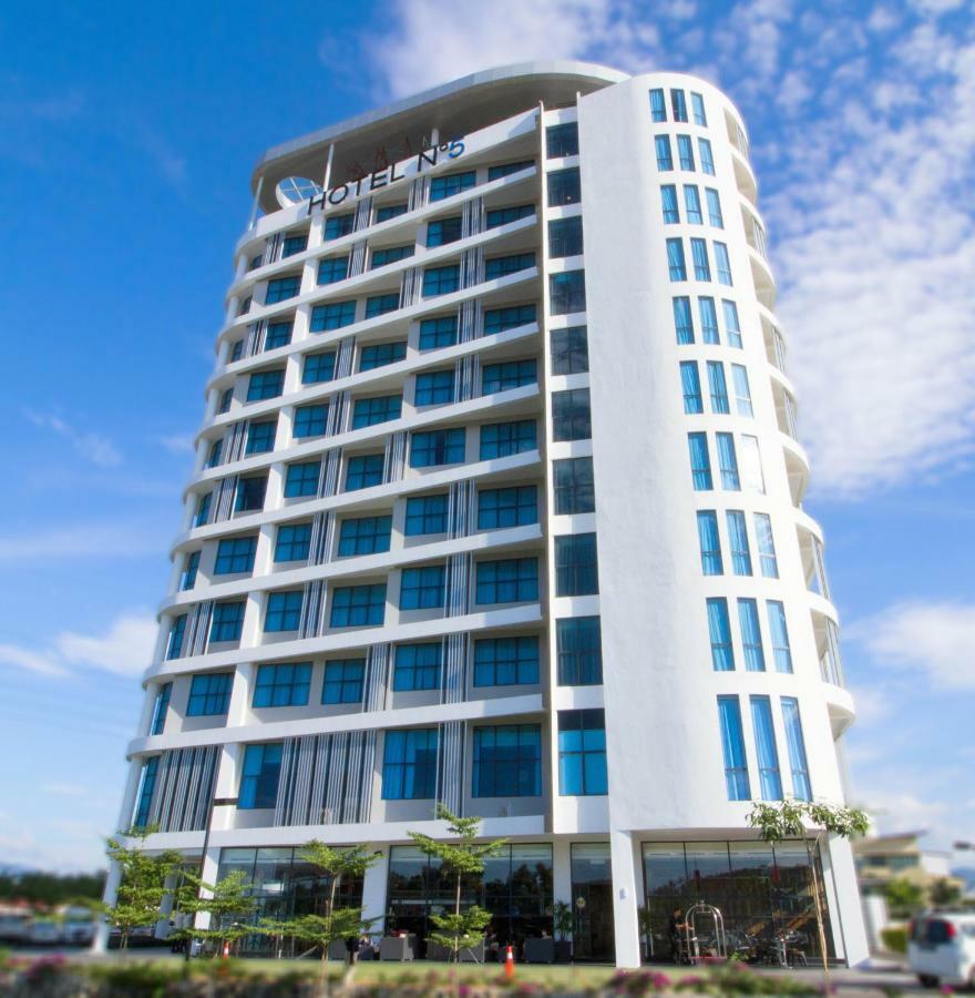 Hotel N°5 Kota Kinabalu Esterno foto